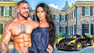 What ethnicity is Kim?How did Kim Kardashian get so famous? lifestyle biography
