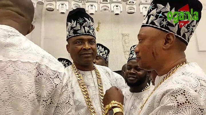 E CHOKE!! WATCH N100 MILLION GOLD CHAIN OF ALH.RILWAN COOLER & OLOWO IDIOGEDE @ALH.OYINLOMO BIRTHDAY