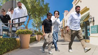 Ben Affleck plays dad enjoys grab lunch with his children fin and Samuel in Santa Monica.