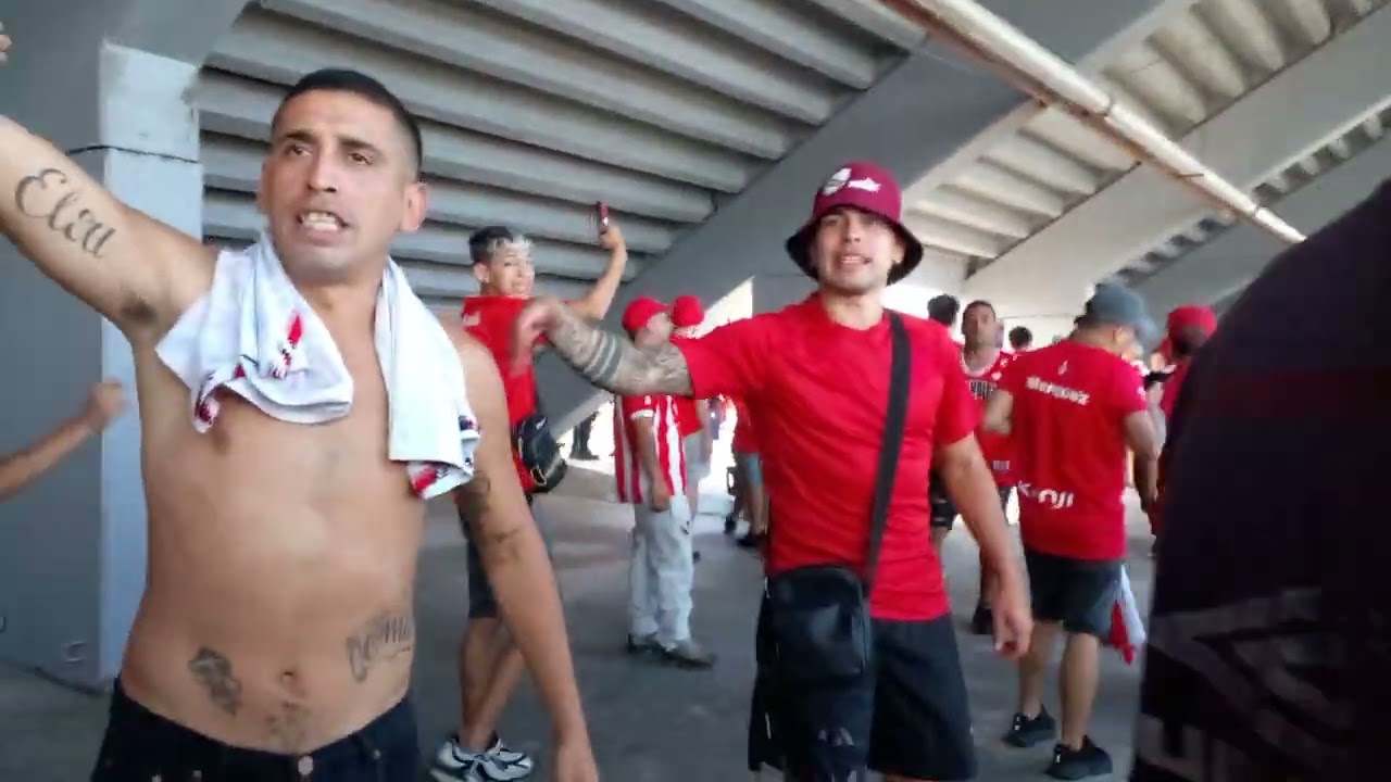 Independiente VS Racing 24/2/2024 Parte2 subiendo a la tribuna Popular 🔥