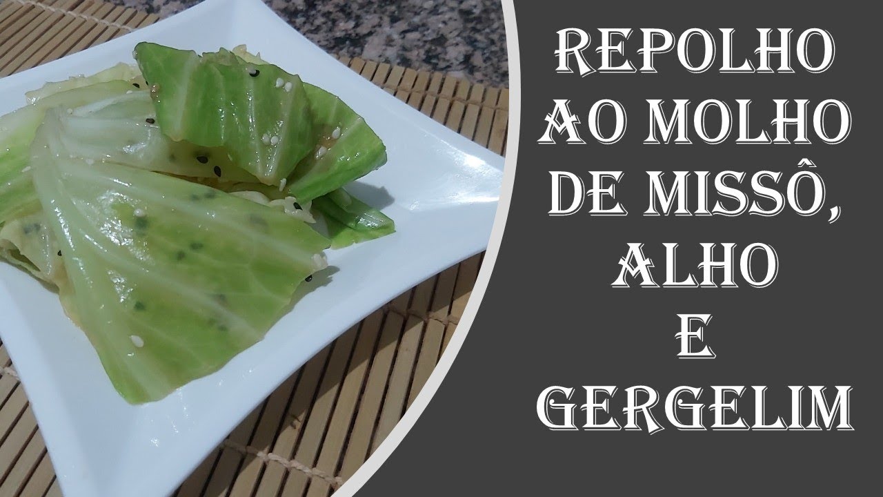 Salada de repolho ao molho de missô, alho e gergelim