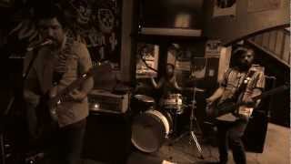 Sun God Replica @ The Tote Hotel (Front Bar)