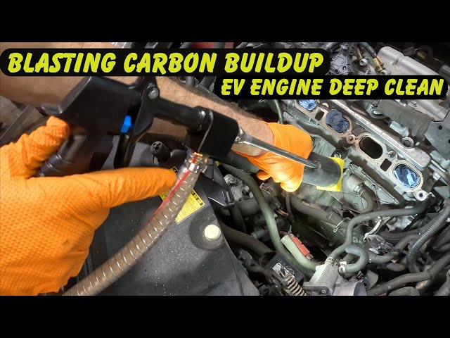 EGR Carbon Build Up! (Walnut Blasting Cylinder Heads) Toyota Prius 1.8 #automobile #repair #walnut class=