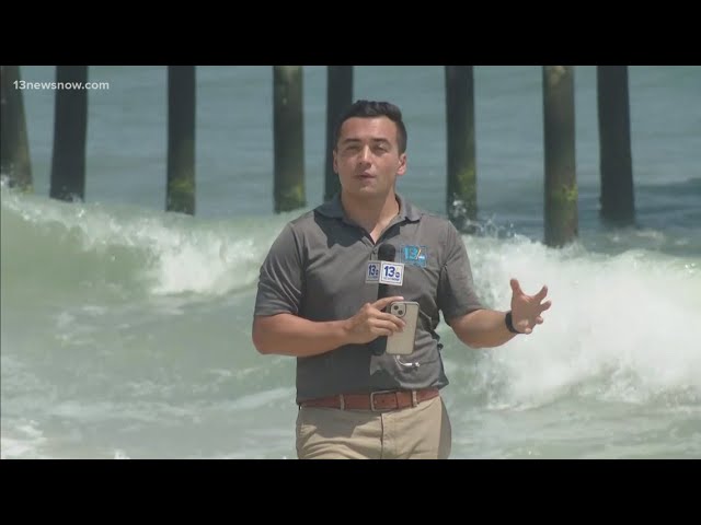 EE.UU. ordena evacuaciones en Carolina del Norte por el "dramático" aumento del huracán Erin