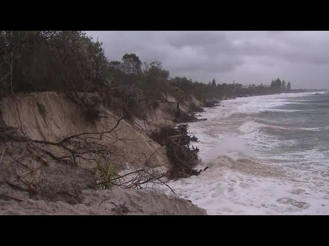 Byron Bay beach smashed by king tide