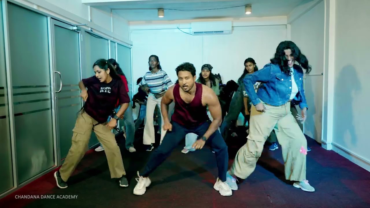 Naari dance cover 💃🏼 | cr dancing academy 