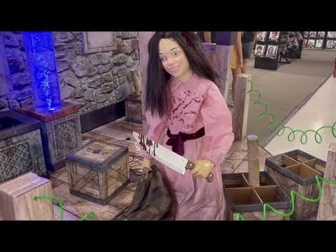 Betty Sharpe - Spirit Halloween 2022 (in store) Demo