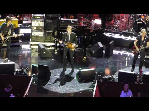 Paul McCartney - Back In The USSR - RAH 12/11/09