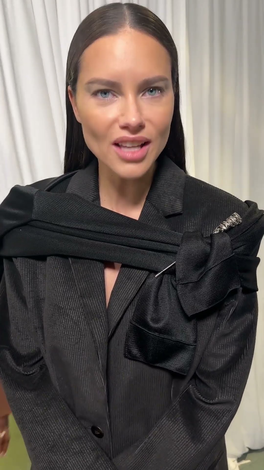 Adriana Lima's Valentine's Day Plans ❤️