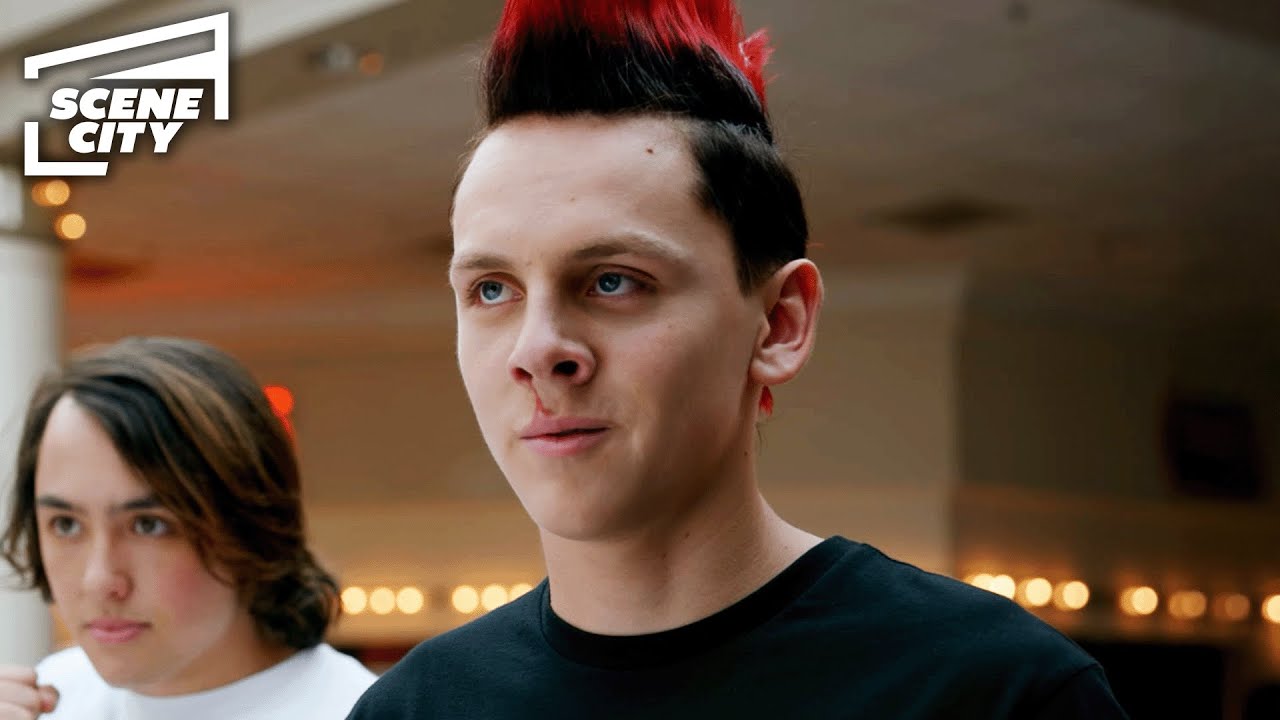 Miyagi-Do vs Cobra Kai: Hallway Fight | Cobra Kai (Gianni DeCenzo, Tanner Buchanan, Jacob Bertrand)