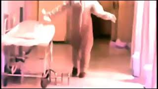 Meme Da Menina Comendo O Morcego