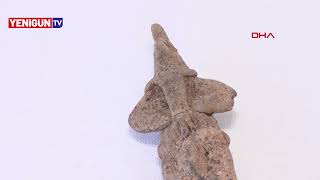 İzmirde 8 Bin Yıllık Sır Tilki Postlu Kil Figür Gün Yüzüne Çıktı