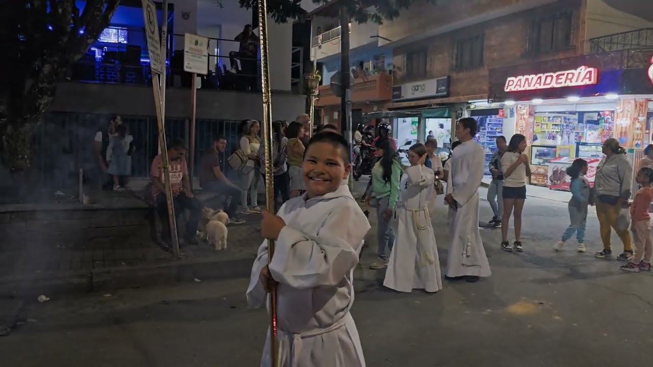 procesión del sagrado Corazón de Jesús  colombia barbosa antioquia 2025 san Antonio de Padua