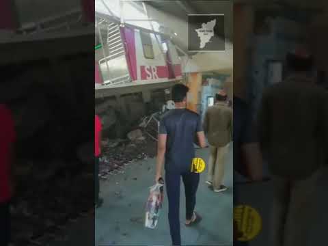#BREAKING  சென்னை கடற்கரை ரயில் நிலையத்தில் மின்சார ரயில் தடம் புரண்டு விபத்து