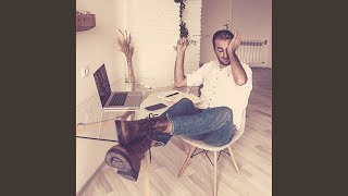 Subdued Backdrops for Remote Work