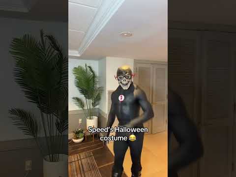 Speed was Black Flash for Halloween 😂🔥 (via @IShowSpeed/TT)