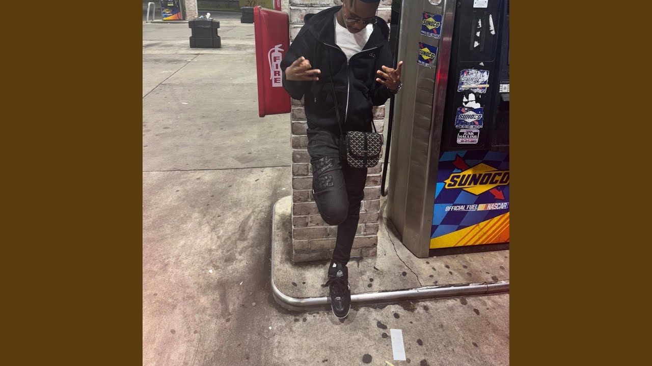 Dummy (feat. 3kFreaky)