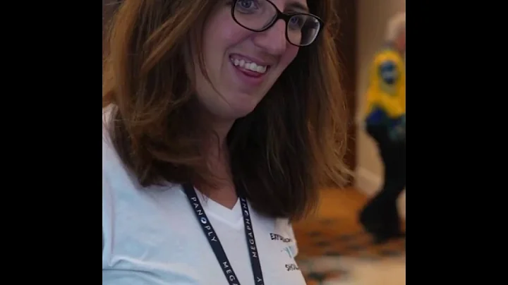 Gail Lovelace Menasco at Podcast Movement 2018