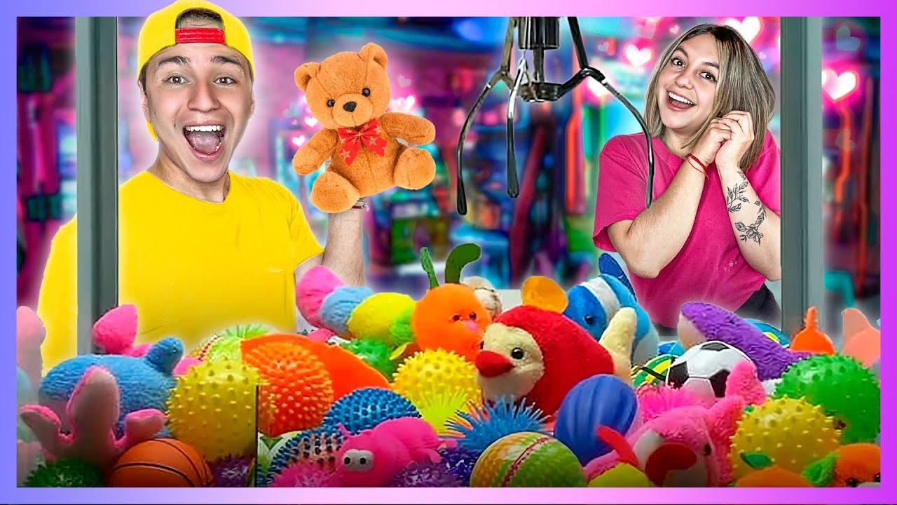 ¡PASAMOS 24 HORAS dentro de un PARQUE de VIDEOJUEGOS!