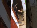Девушка и ребенок спасли девочку