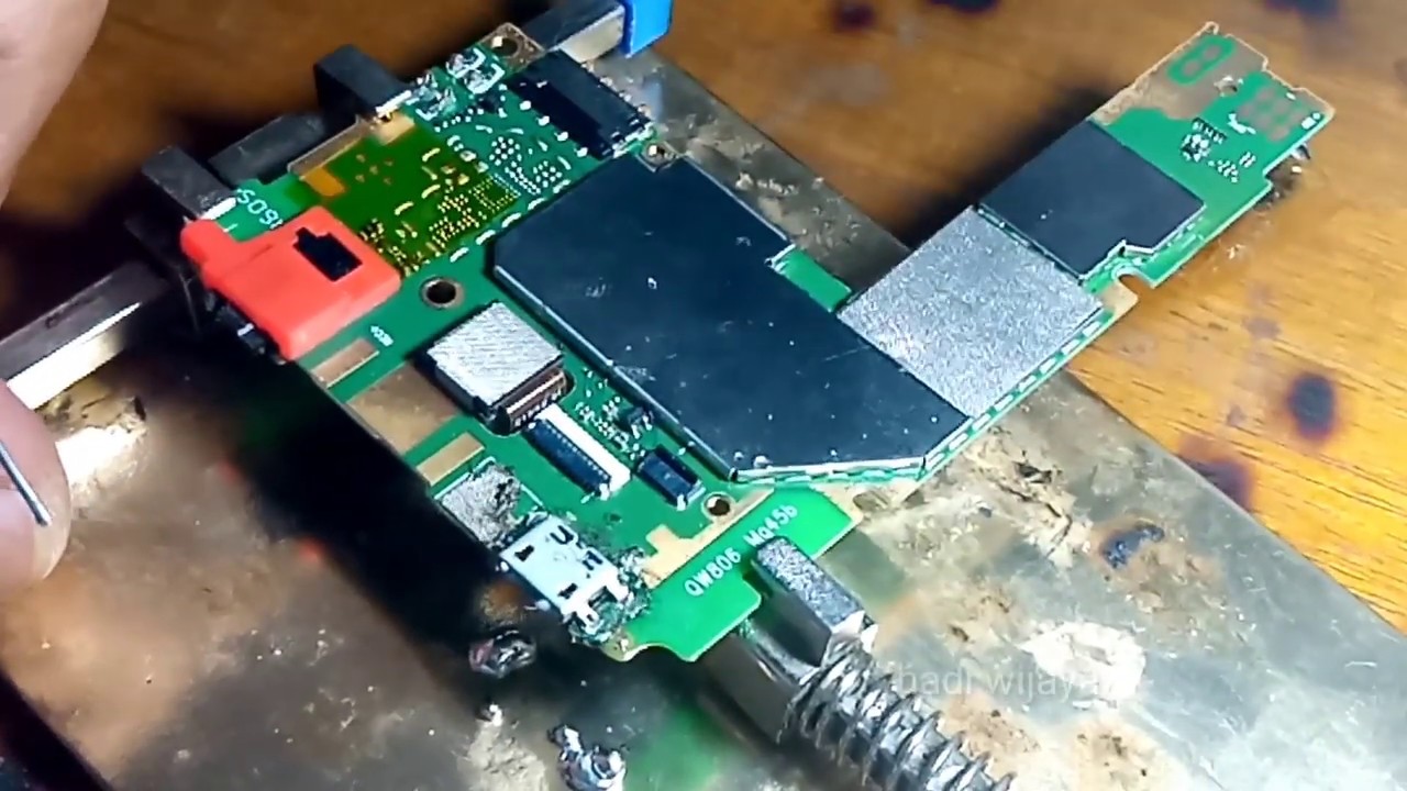 Cara mengganti konektor charger hp - YouTube