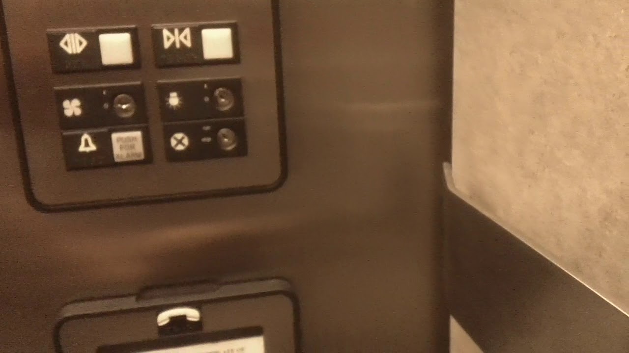 1 minute ride On The Otis Hydraullic Elevator At The Horizon 4 Office