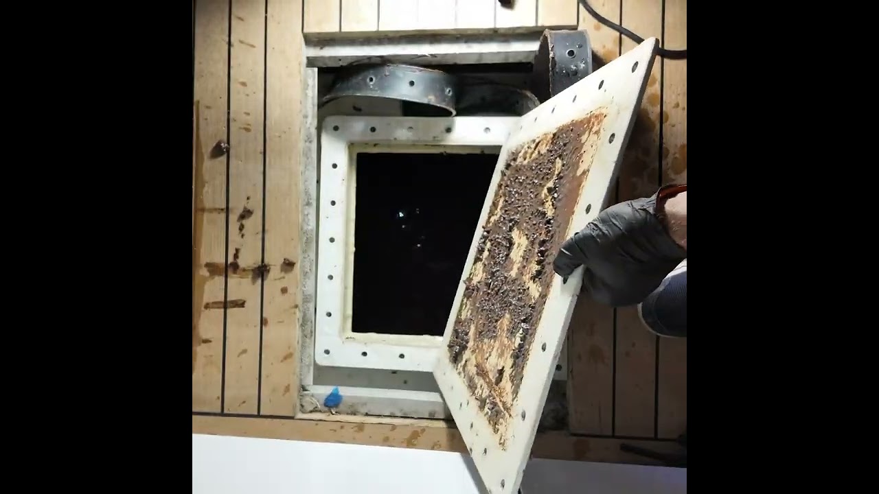 Superyacht Black & Grey Water Tank Cleaning – Essential Maintenance for a Smooth Voyage