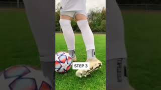 THATS HOW YOU SHOOT A RABONA!#fussball #football #soccer #skills #viral #foryou #tutorial #rabona