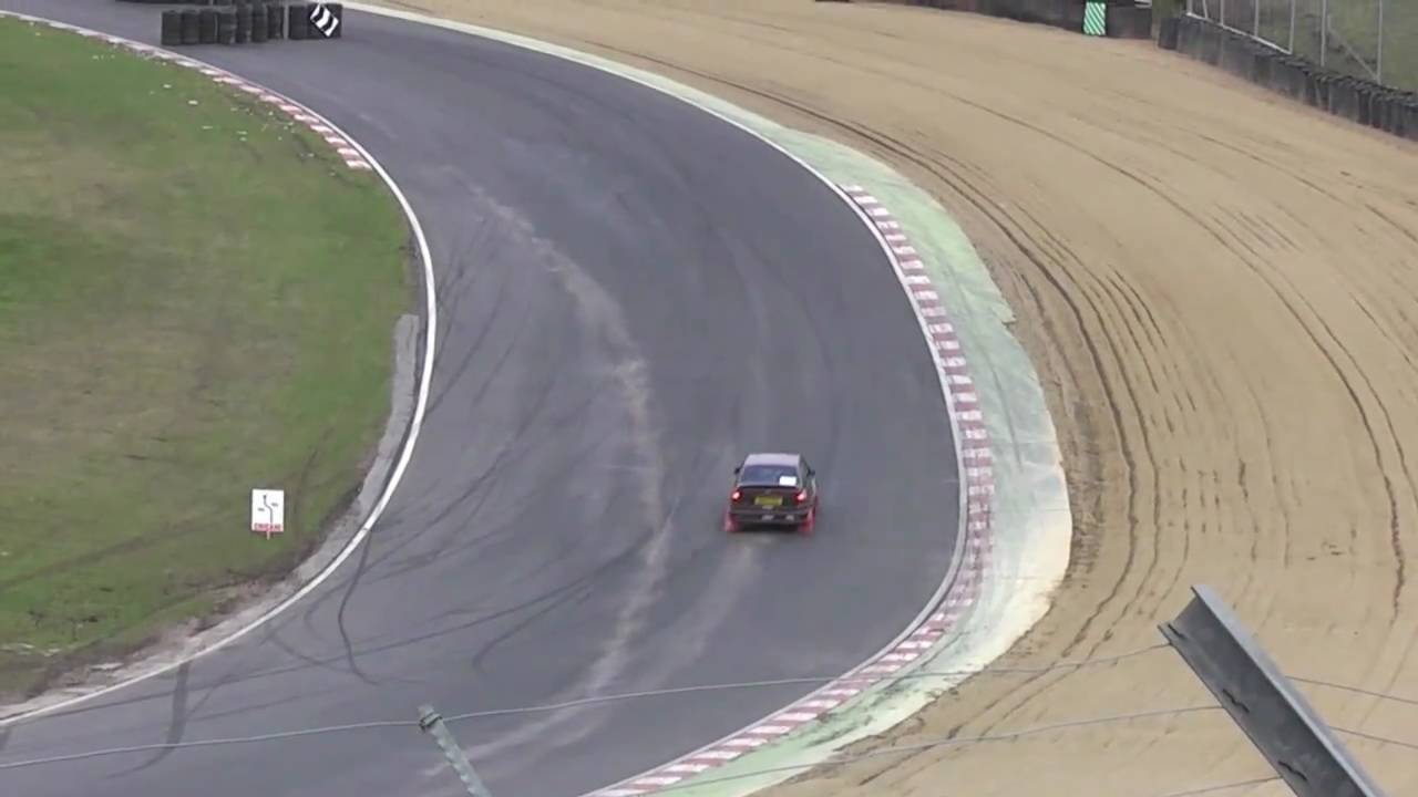 TRS Brands Hatch Stages 2011 More action up Paddock (HD 720p)