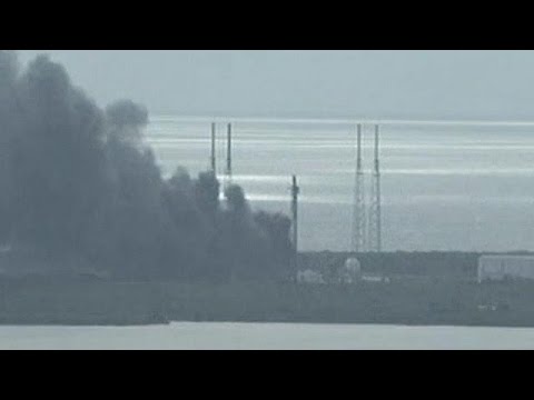 США: взрыв ракеты компании SpaceX на мысе Канаверал