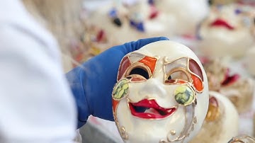 How artisanal Venetian Masks are Made