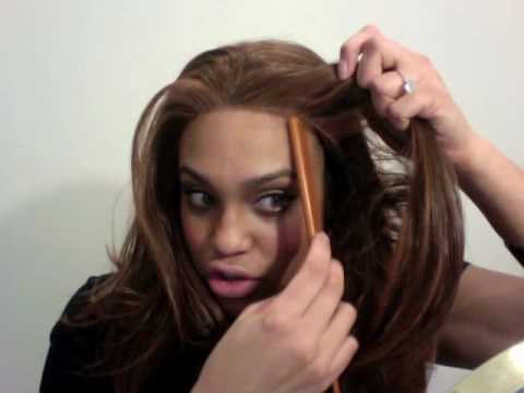 Beverly Johnson Aurora Synthetic Lace Front.mov