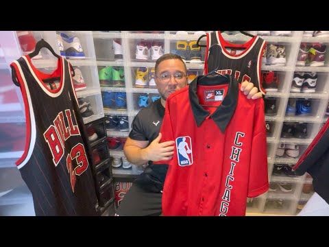 Mitchell & Ness Throwback Warm up Style Chicago Bulls Jersey 