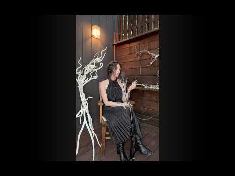 Chelsea Wolfe - Heretic Parfum "Ghosts" ASMR
