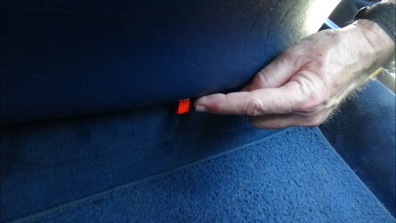 Attempt at Removing and Reinstalling Rear seat Cushion 1986 Mercedes