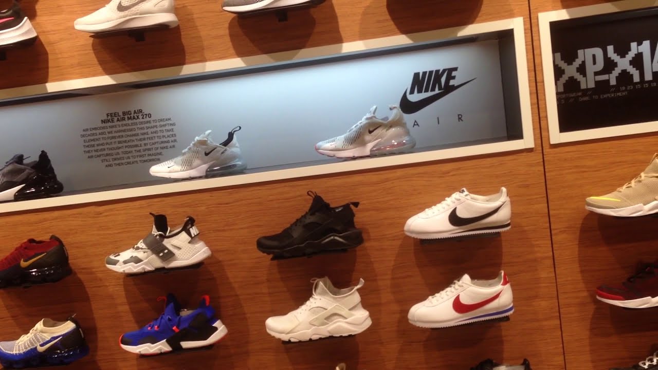 Nike store in Singapore Vivo Của - YouTube