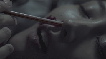 三津谷葉子、ストローで鼻から血吸われる…　映画「海の底からモナムール」特報