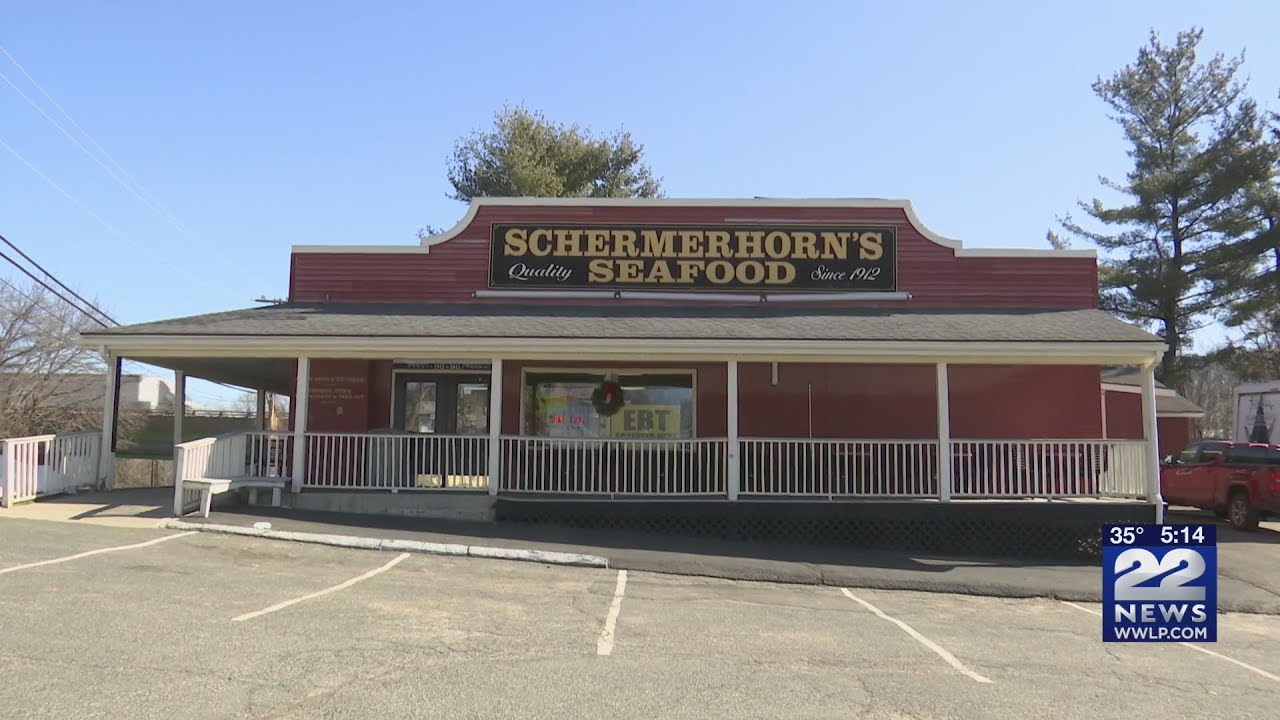 Demand for fish high during Lenten season at Holyoke seafood market