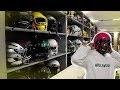 OREGON HAS SO MANY HELMETS IN THEIR EQUIPMENT ROOM / Tour with Texafornia