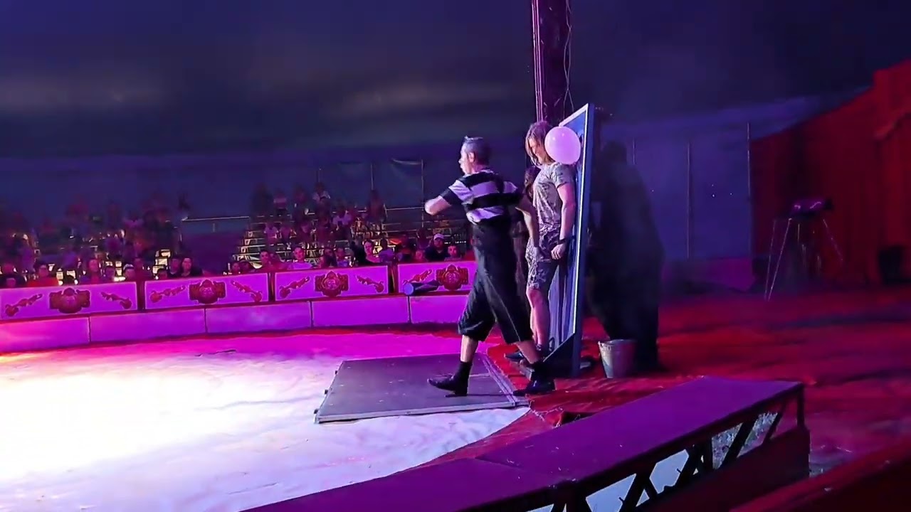 Clown Bartolini Noże - Cyrk Zalewski 2024