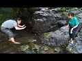 Wife and husband go into the forest together to catch frogs - How to ferment rice to make wine