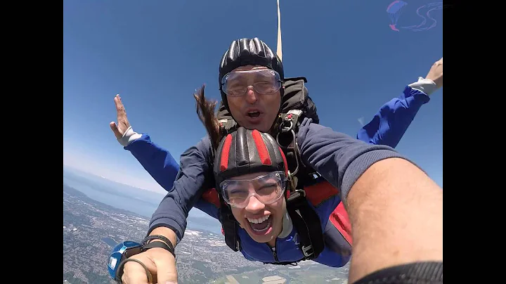 Suzanne Davison's Tandem skydive!
