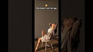 She doesn’t act her age #grwm #nomakeup #beaty #shorts