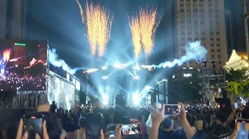 Sơn Tùng M-TP Xuất Hiện Cực Cháy Tại Phố Đi Bộ Nguyễn Huệ | Intro + Chạy Ngay Đi | YFest 21/05/2023