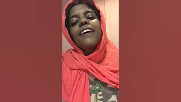 فنانة سودانية تتلو القرآن اسمها روني حامد 