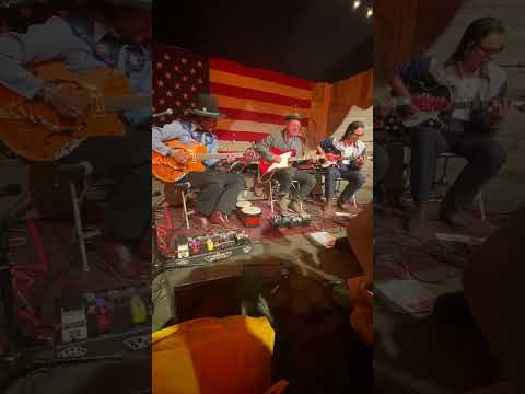 Hermanos Gutiérrez and Adrian Quesada Live at Luck Reunion 23. March 17, 2023.