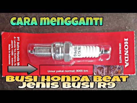 Mengganti Busi Honda Beat FI. 