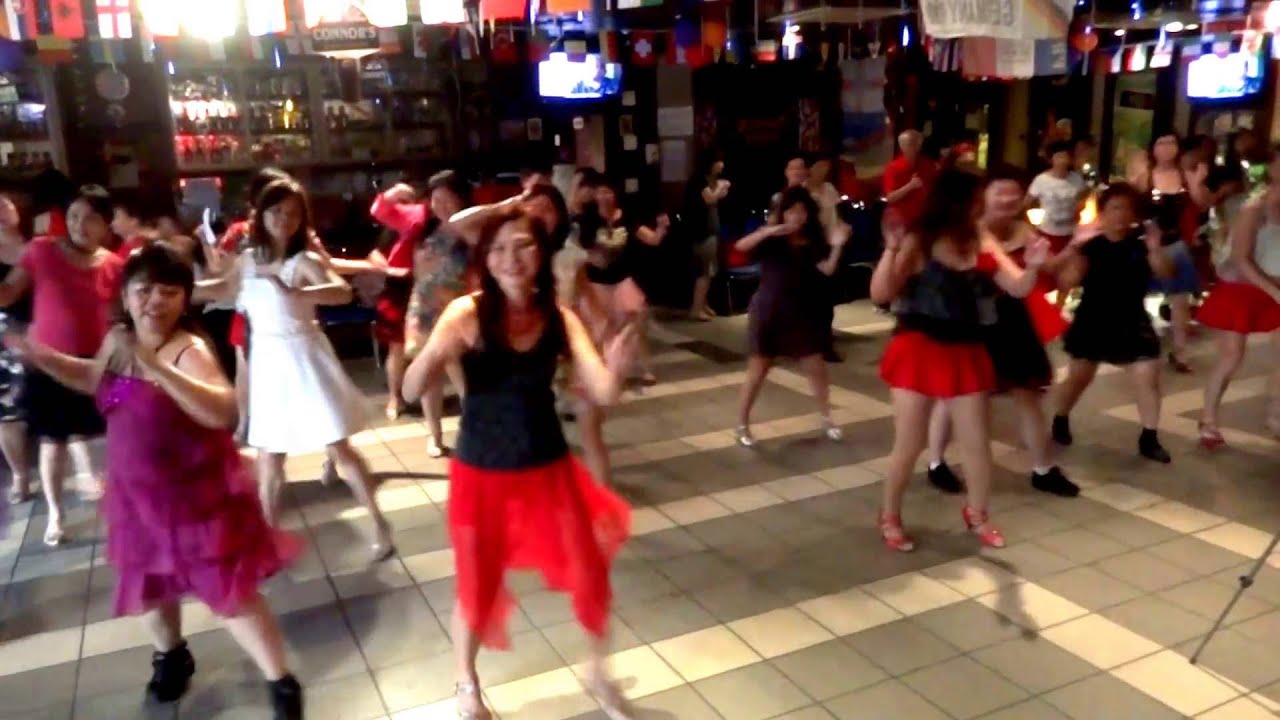 Let S Twist Again Line Dance By Karen Tripp Youtube