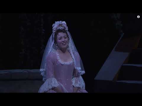 Lisette Oropesa as Susanna: "Deh, vieni, non tardar"