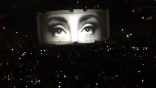 Adele @ MSG Sept 26, 2016 - "Hello (intro)" [4k]